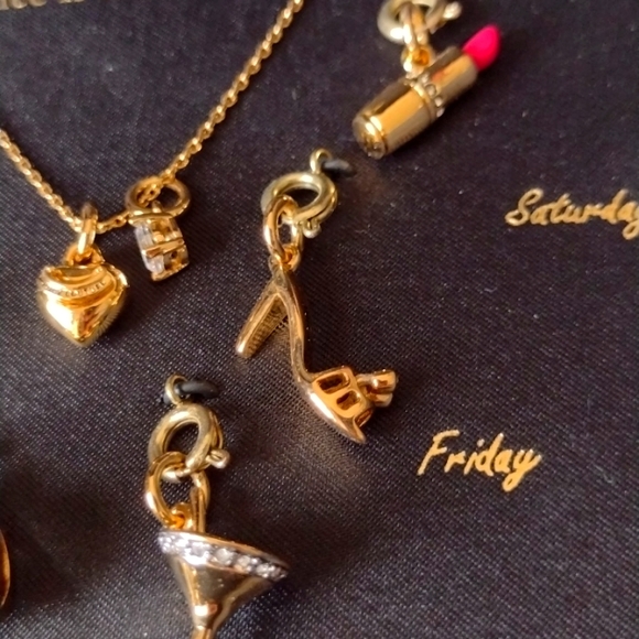 Juicy Couture 9 Crystal Stud Charm Necklace Exclusive to Storm Treasure … - Picture 14 of 17